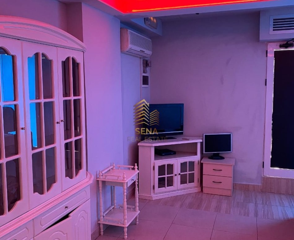 Tirane, jepet me qera garsonier 1+1 Kati 0, 50 m² 200 € (Rruga Shefqet Kuka)