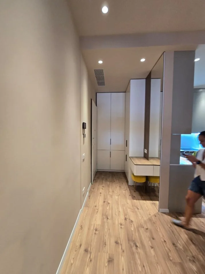 Tirane, jepet me qera apartament 2+1+Ballkon , 90 m² 1.200 € (Kompleksi Delijorgji)