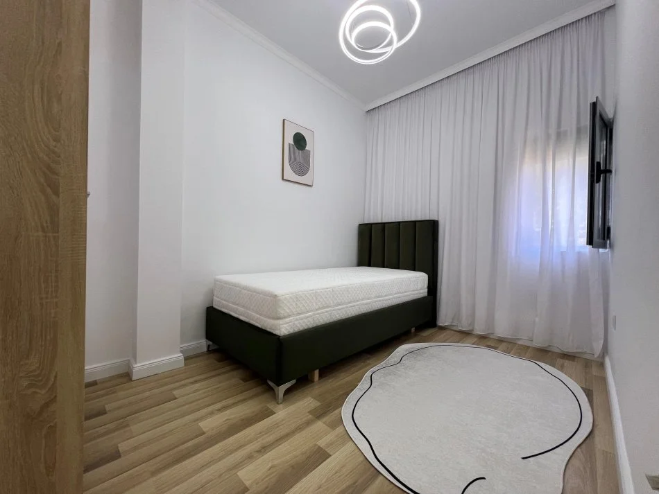 Tirane, shes apartament 2+1 Kati 4, 67 m² 