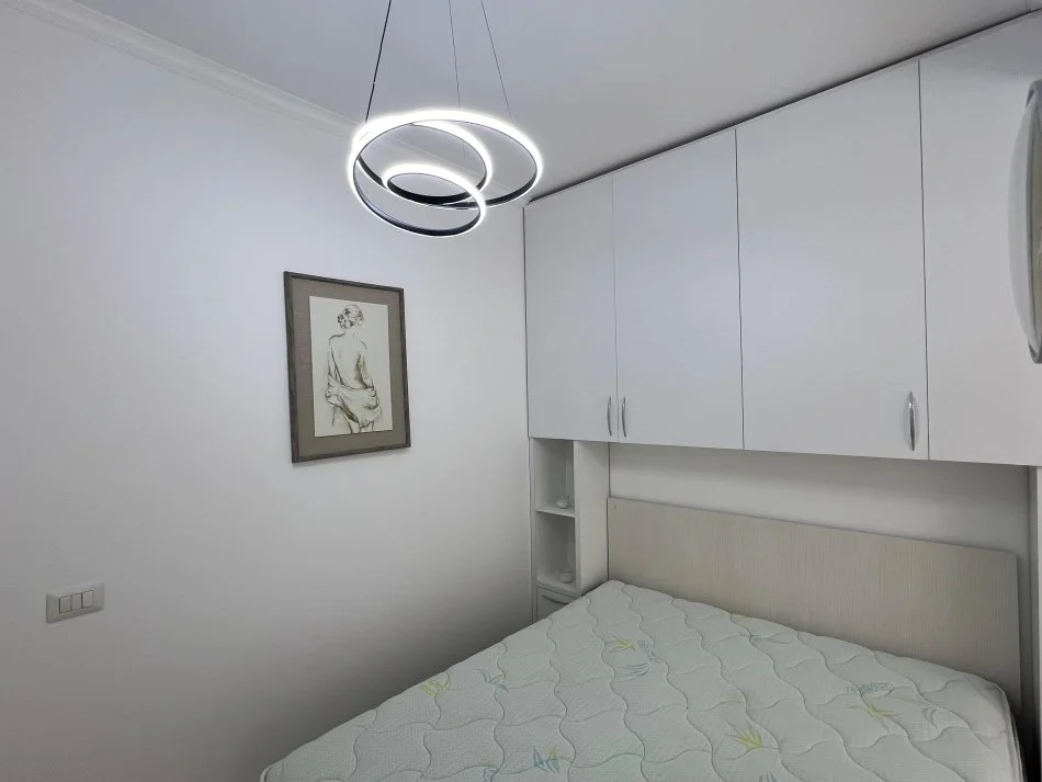 Tirane, shes apartament 2+1 Kati 4, 67 m² 