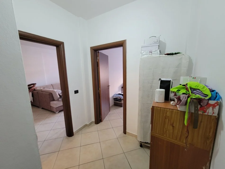 SHITET Apartament 1+1  📍Astir, prane Fratarit 🏢Kati: 7, me ashensor  📐Sip. 60m² Neto, 70m² Bruto  💶 Çmimi : 94.500€ Shitet Bosh
