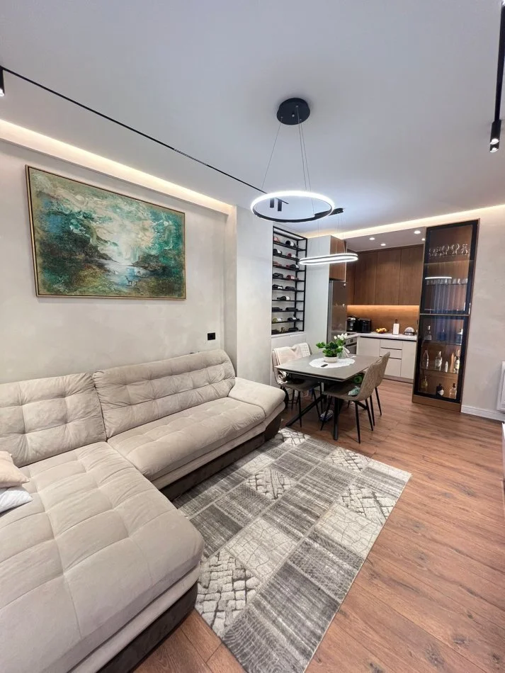 Tirane, shitet apartament 2+1+Ballkon Kati 4, 80 m² 120.000 € 