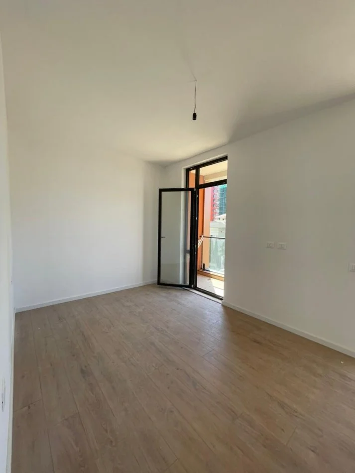 Tirane, shitet apartament 2+1+Ballkon , 125 m² 198.600 € (Bulevardi i Ri)