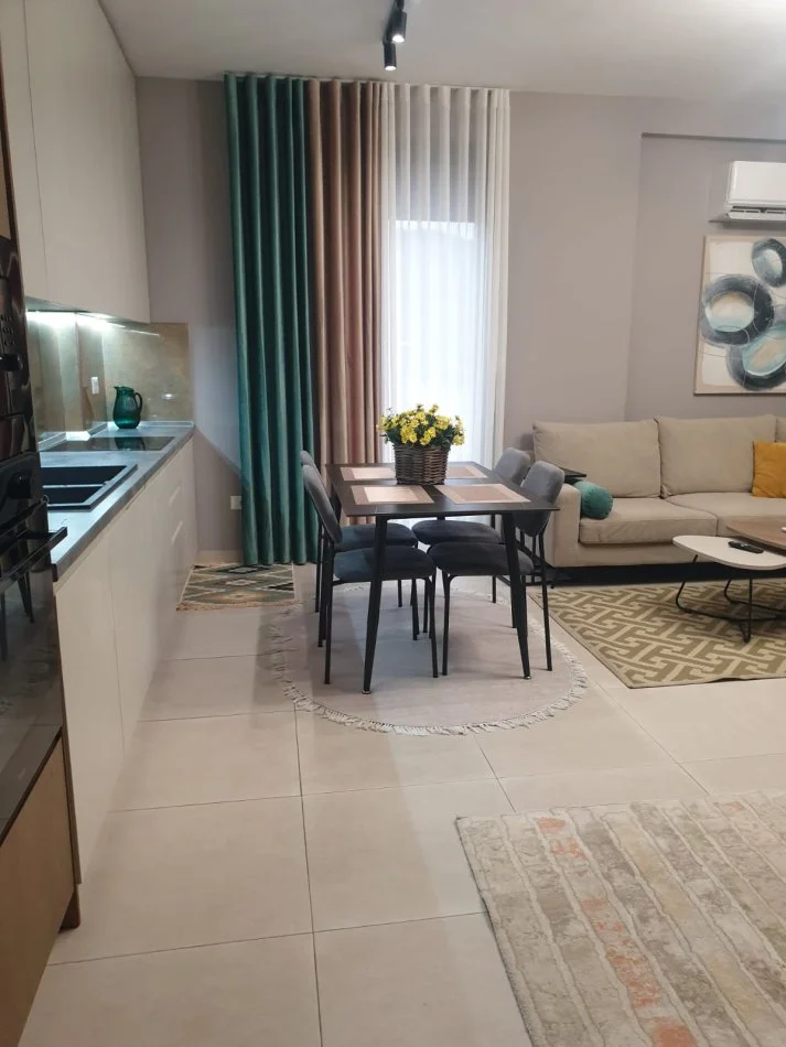 Tirane, jepet me qera apartament 2+1 Kati 5, 70 m² 1.000 € (Rezidenca Botaniku)