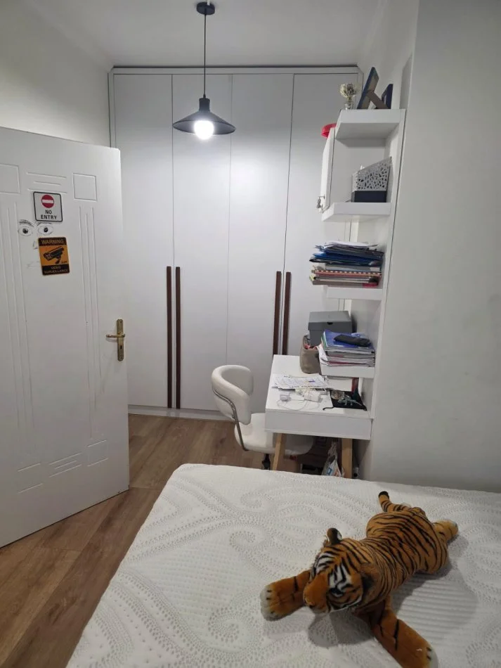 Tirane, jepet me qera apartament 2+1 Kati 4, 110 m² 750 € (mbikalimi komunes)