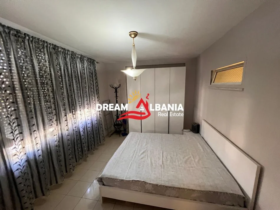 Tirane, jepet me qera apartament 2+1 , 80 m² 650 € (tek Rruga e Durresit prane Gjimnazit Qemal Stafa)