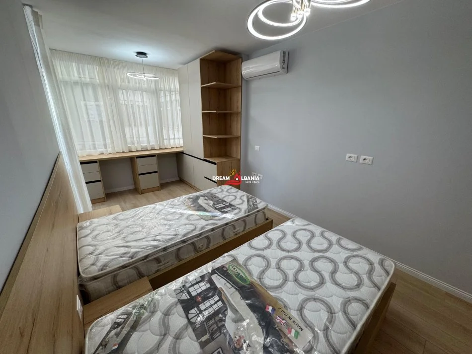 Tirane, shitet apartament 2+1 Kati 2, 93 m² 250.000 € (ne Rrugen e Myslym Shyrit)