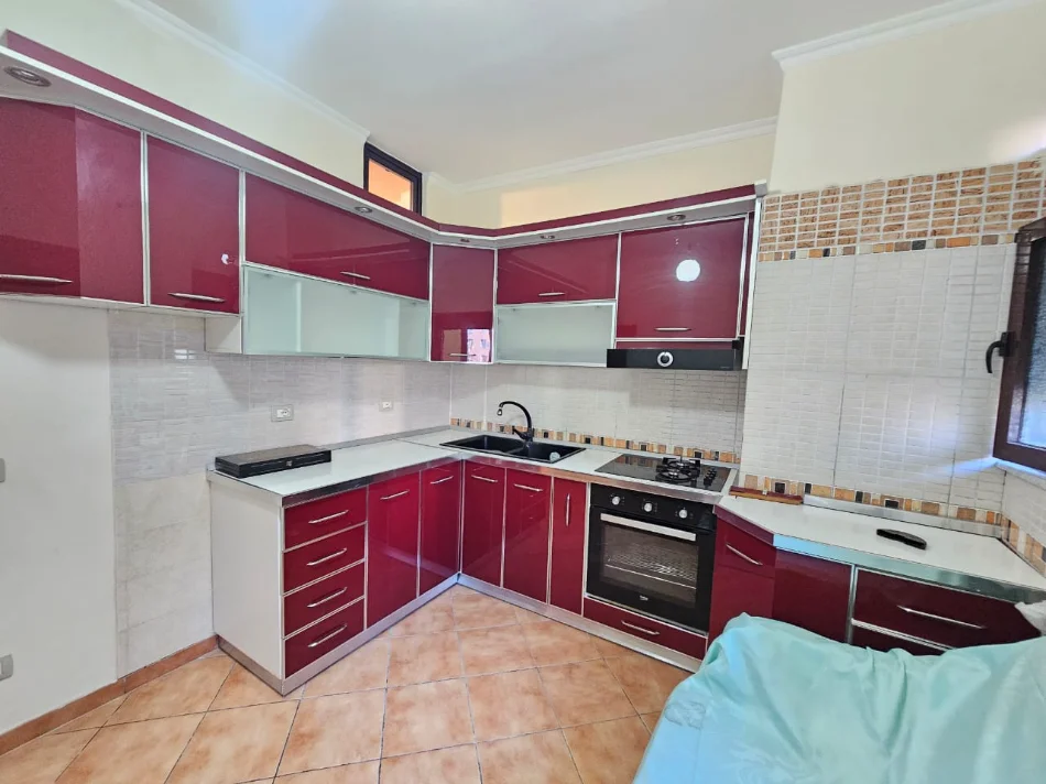 Durres, shitet apartament 1+1+Aneks+Ballkon Kati 3, 77 m² 85.000 € 