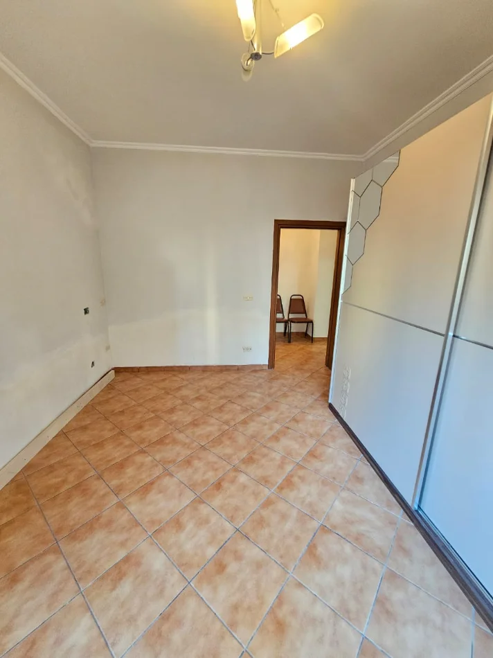 Durres, shitet apartament 1+1+Aneks+Ballkon Kati 3, 77 m² 85.000 € 