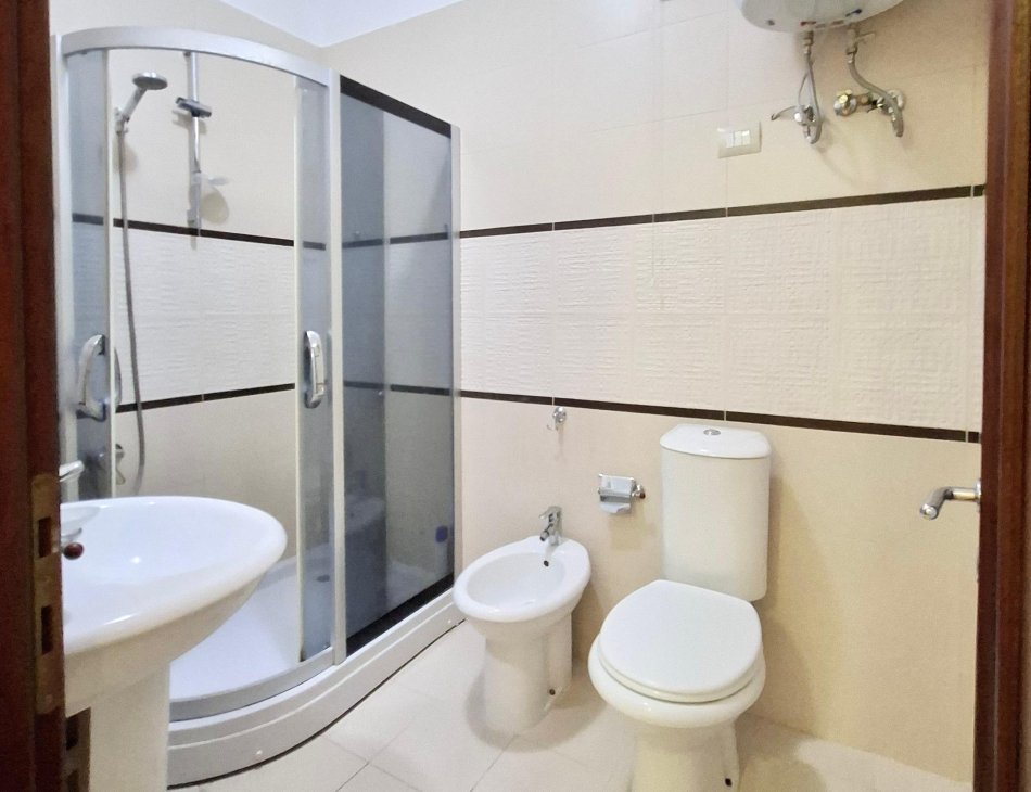 Jepet Me Qera: Duplex 3+1+2wc & 2 Ballkone (📍Eleonora - Kodra E Diellit) || 700€ || I Kompletuar Dhe Investuar Nga Pronaret