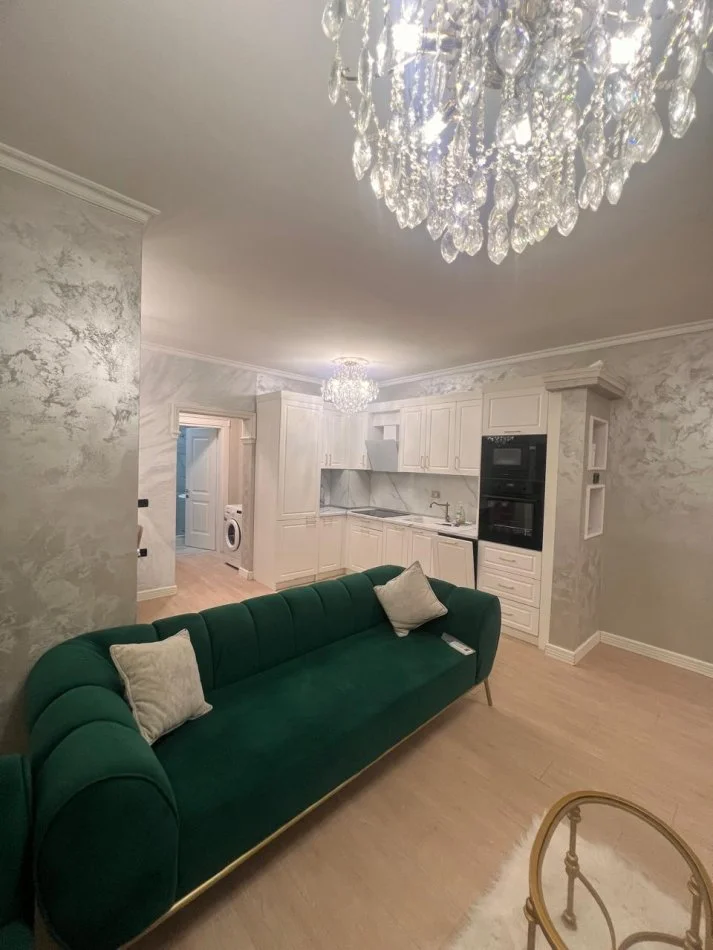 Tirane, jepet me qera apartament 2+1 Kati 7, 90 m² 650 € (Don Bosko)