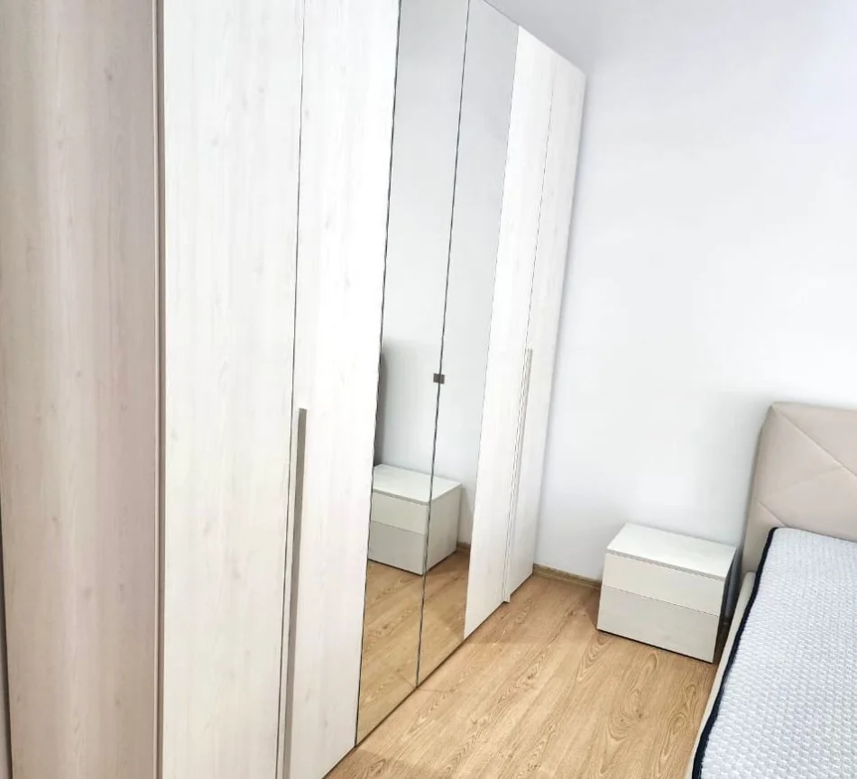 Me Qera: 🏡 2+1+2wc 📍Prane QSUT - Kt 2 - Pllt. I Ri - 70.000 Leke/Muaj 🔥