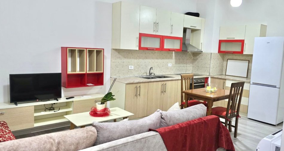 Tirane, jepet me qera apartament 2+1+Ballkon , 84 m² 450 € (Ali Dem (Kompleksi Mangalem 21))