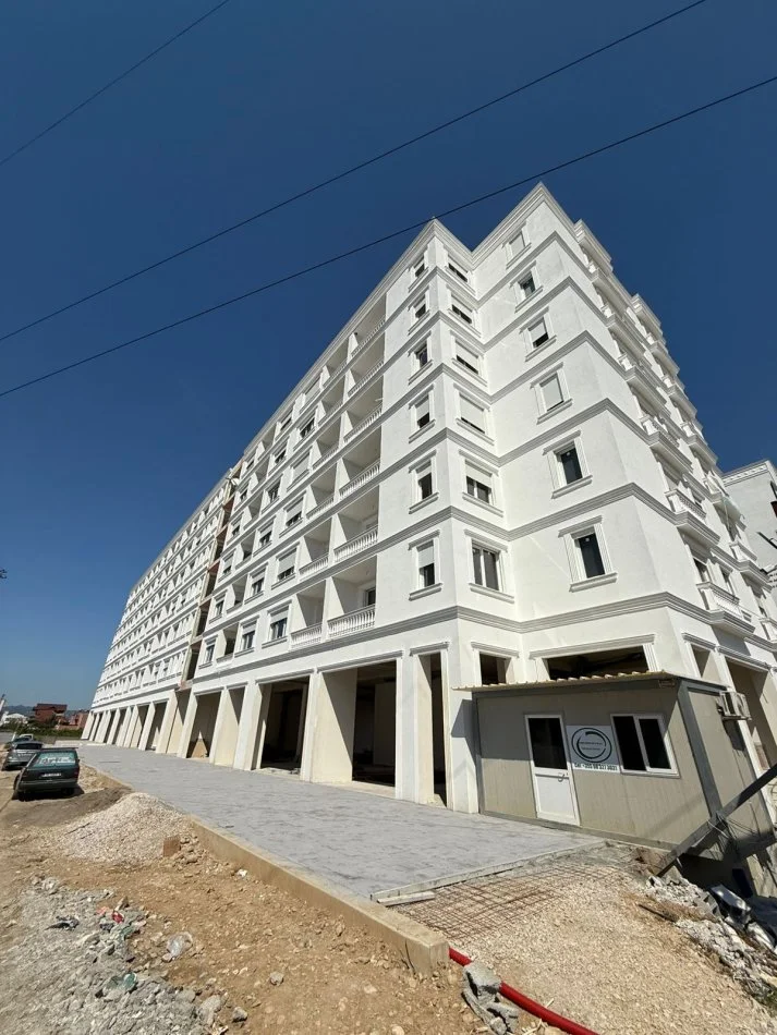 Shitet apartament Kamez, rrethi i Ullirit, 2+1 Kati 6, 126 m² 97 €