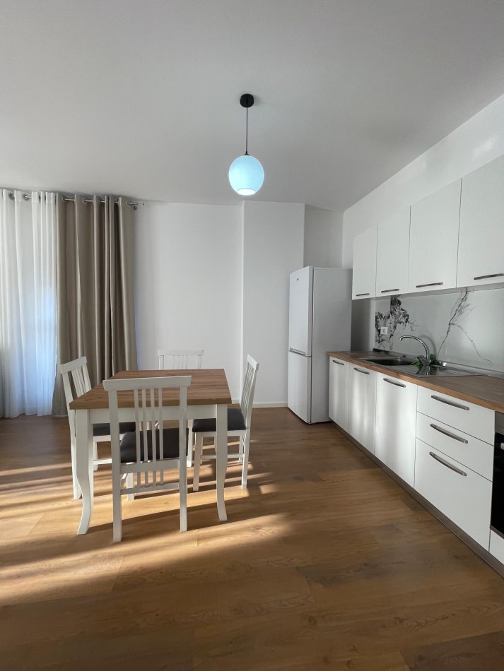 Shqiperi, jepet me qera apartament 2+1+Ballkon Kati 3, 100 m² 800 € (Don Bosko Trio Tower)