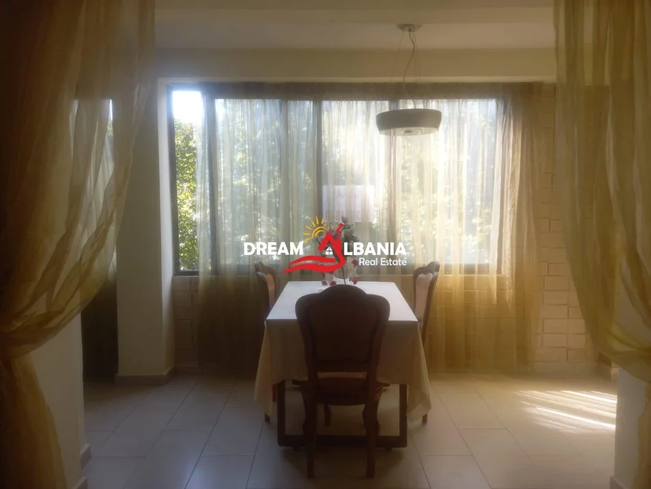 Tirane, jepet me qera apartament 2+1 , 80 m² 600 € (Muhamet Gjollesha)