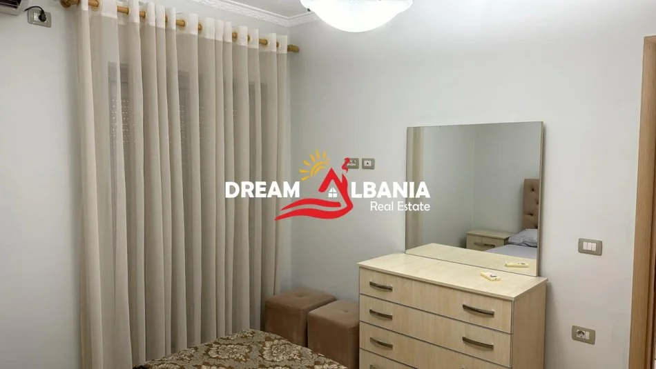Tirane, jepet me qera apartament 2+1 , 110 m² 650 € (ne Don Bosko prane Viva Market)