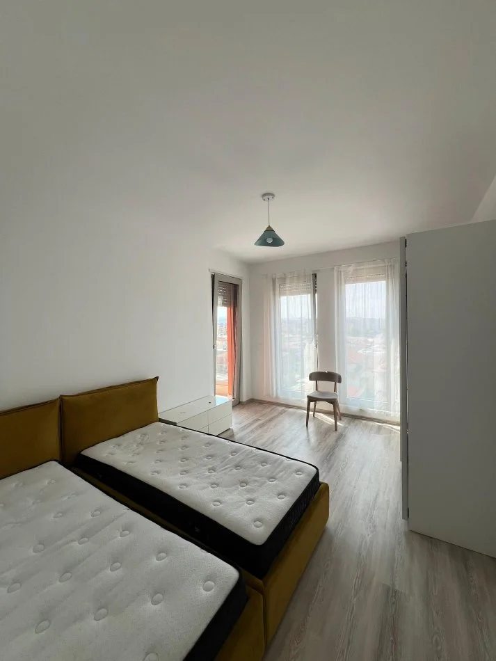Tirane, jepet me qera apartament 2+1 Kati 5, 850 € 