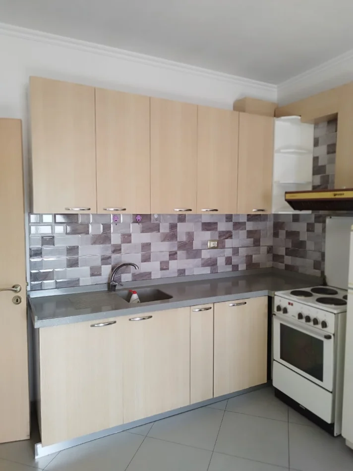 APARTAMENT ME QERA 1+1 ASTIR 40.000 LEKE
