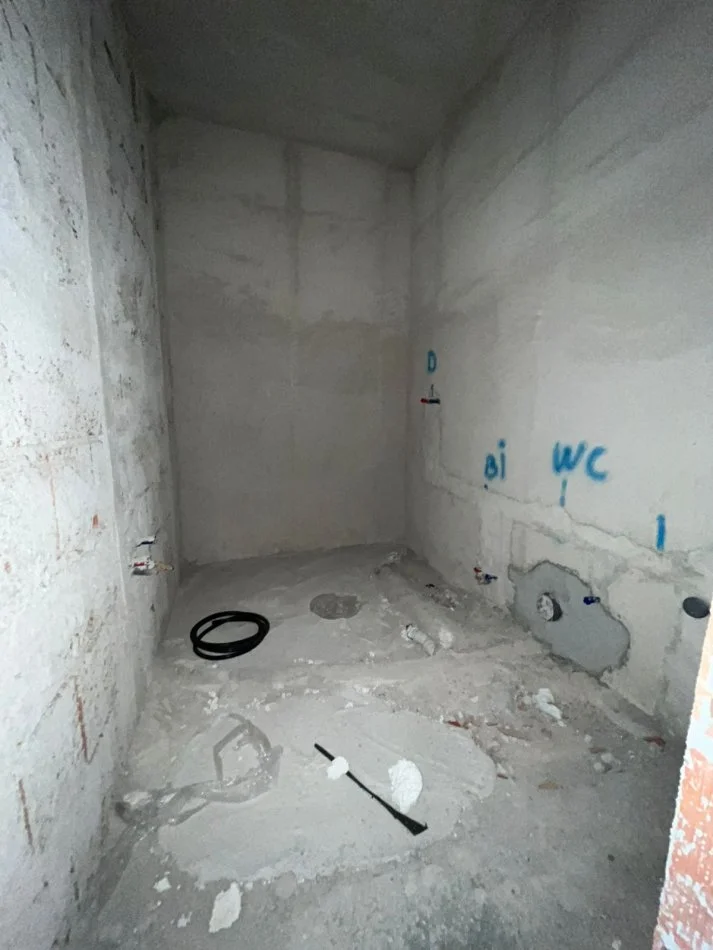 Tirane, shitet apartament 1+1+Ballkon Kati 3, 69 m² 95.000 €