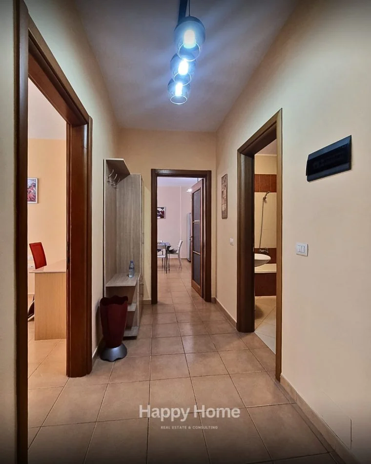 Tirane, jepet me qera apartament 2+1+Ballkon Kati 2, 100 m² 850 € (RTSH)