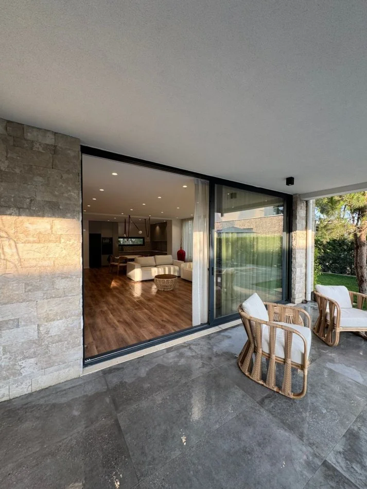 Durres, shitet Vile 3+1 Kati 2, 175 m² 790.000 € (san pietro)