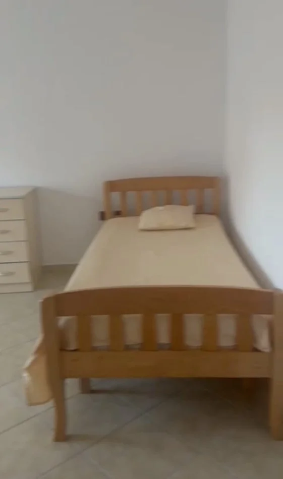 Tirane, jepet me qera apartament 1+1 Kati 2, 65 m² 360 € (rruga siri kodra)