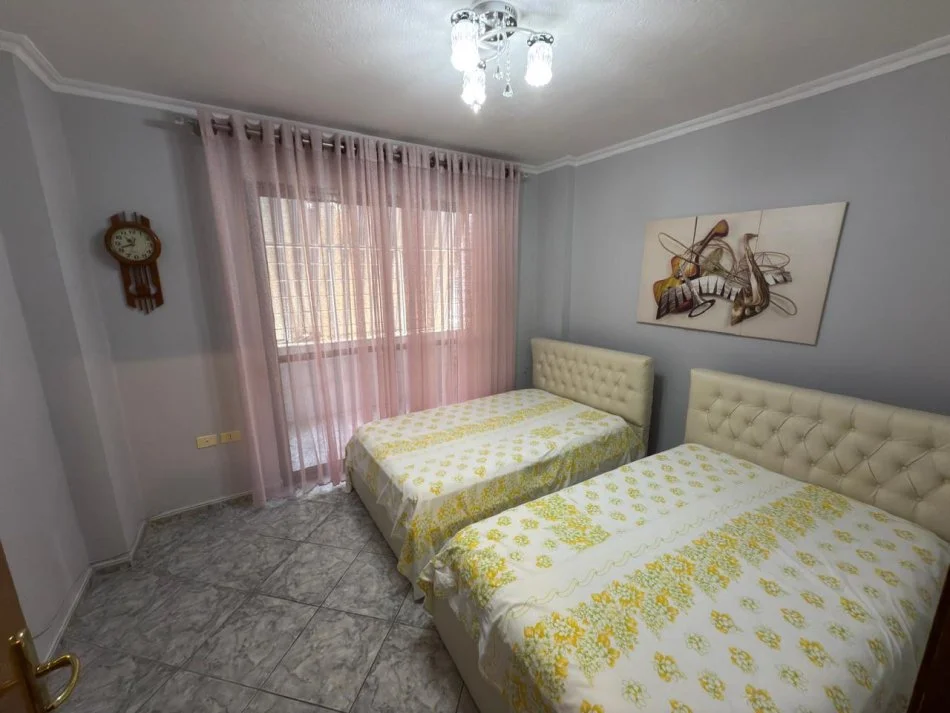 Tirane, jepet me qera apartament 2+1 Kati 4, 105 m², 60.000 Leke/Muaj,  Rruga Sali Butka, prane ish UET