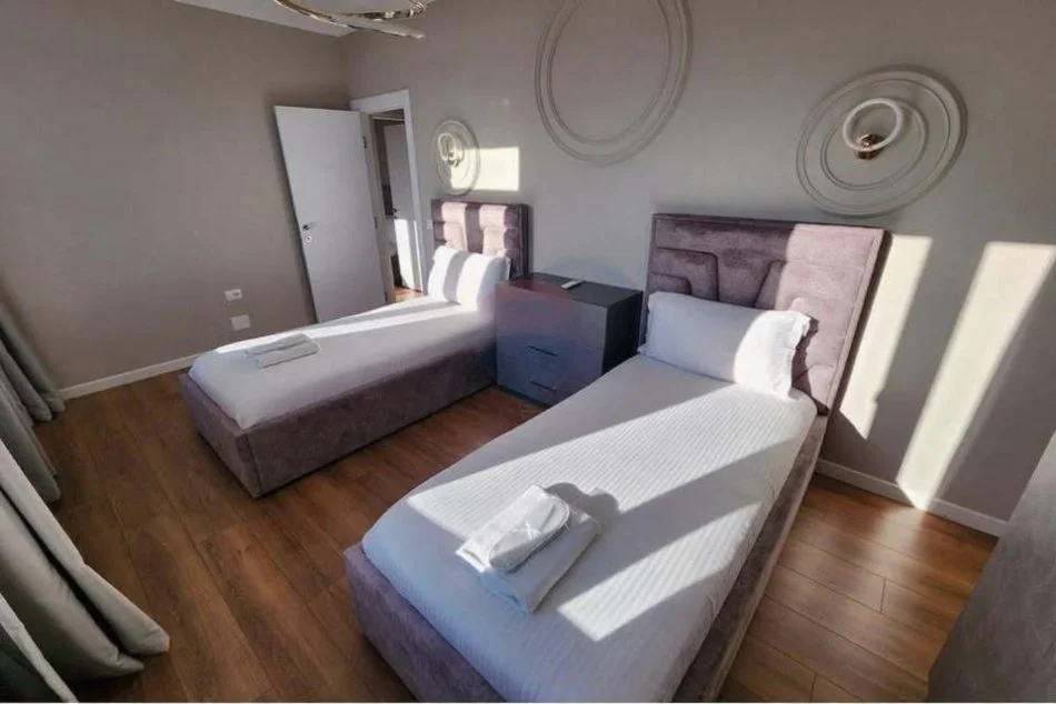 Tirane, shitet apartament 2+1 Kati 7, 106 m² 320.000 € (Komuna e Parisit)