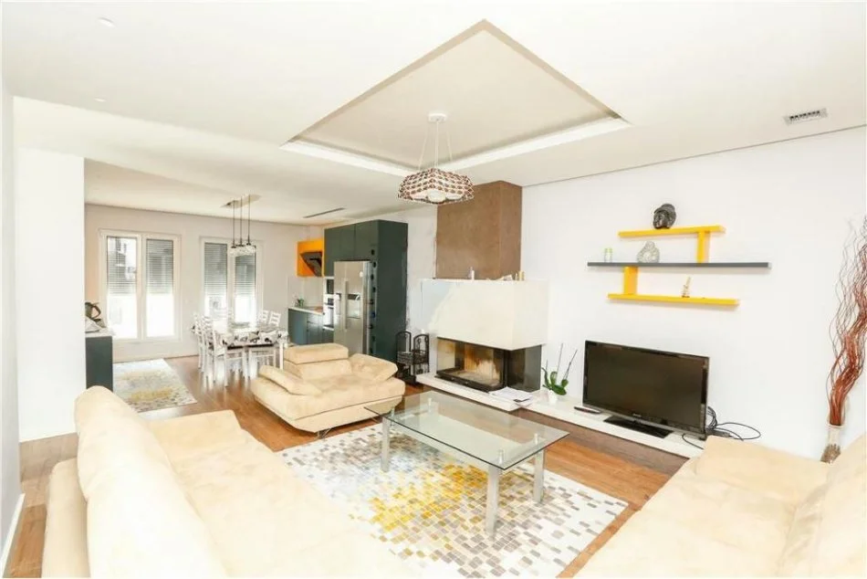 Tirane, jepet me qera Vile 3 Katshe Kati 0, 358 m² 2.400 € (TEG)