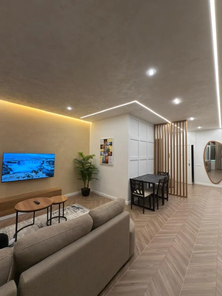 Durres, jepet me qera apartament 2+1+Ballkon , 95 m² 1.100 € (27 kateshi)