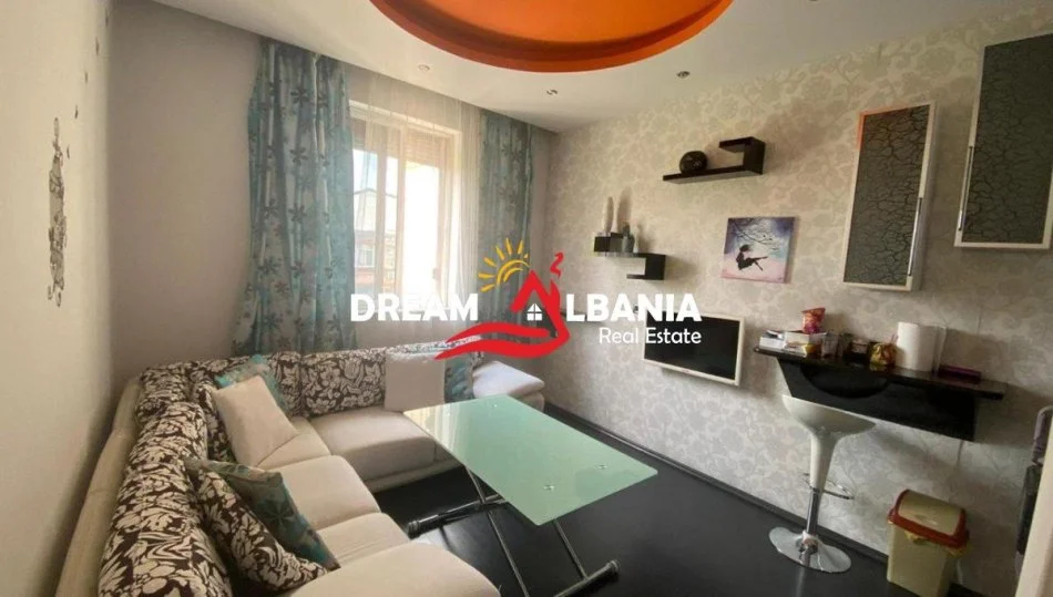 Tirane, jepet me qera apartament 2+1 , 82 m² 600 € (tek Rruga e Durresit,)