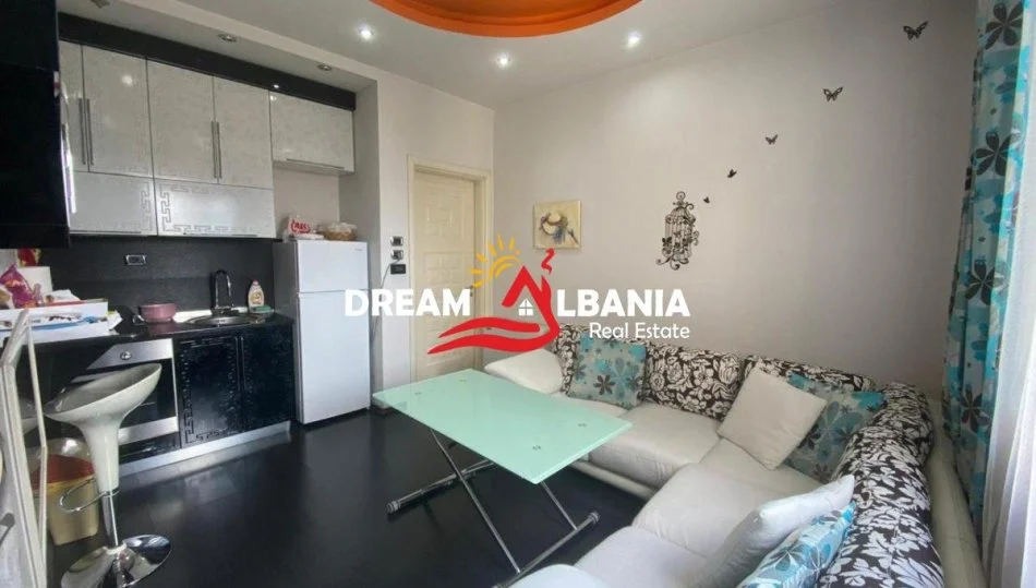 Tirane, jepet me qera apartament 2+1 , 82 m² 600 € (tek Rruga e Durresit,)