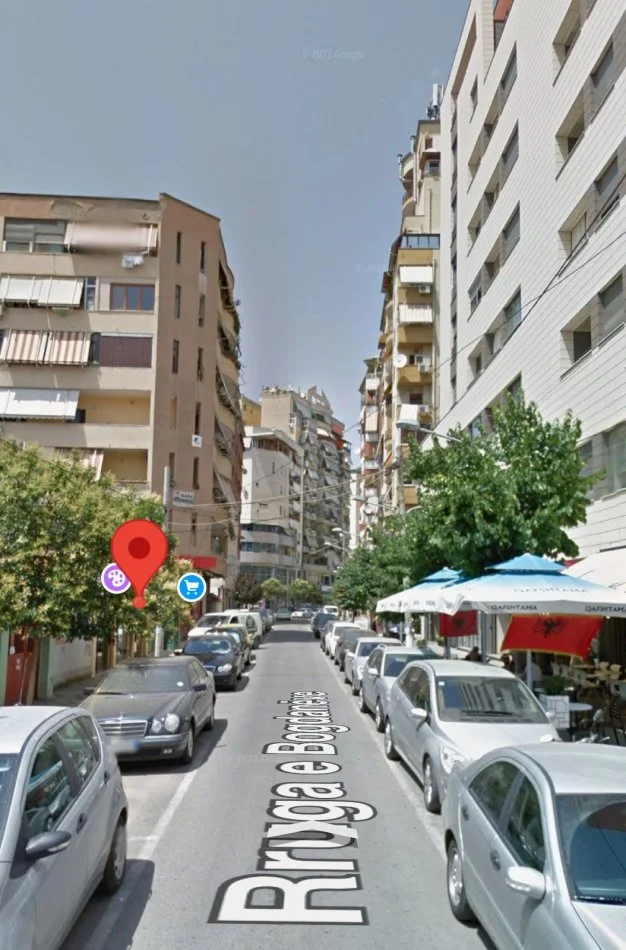 Tirane, jepet me qera apartament 1+1+Ballkon Kati 3, 84 m² 500 € (Rruga e Kavajes)