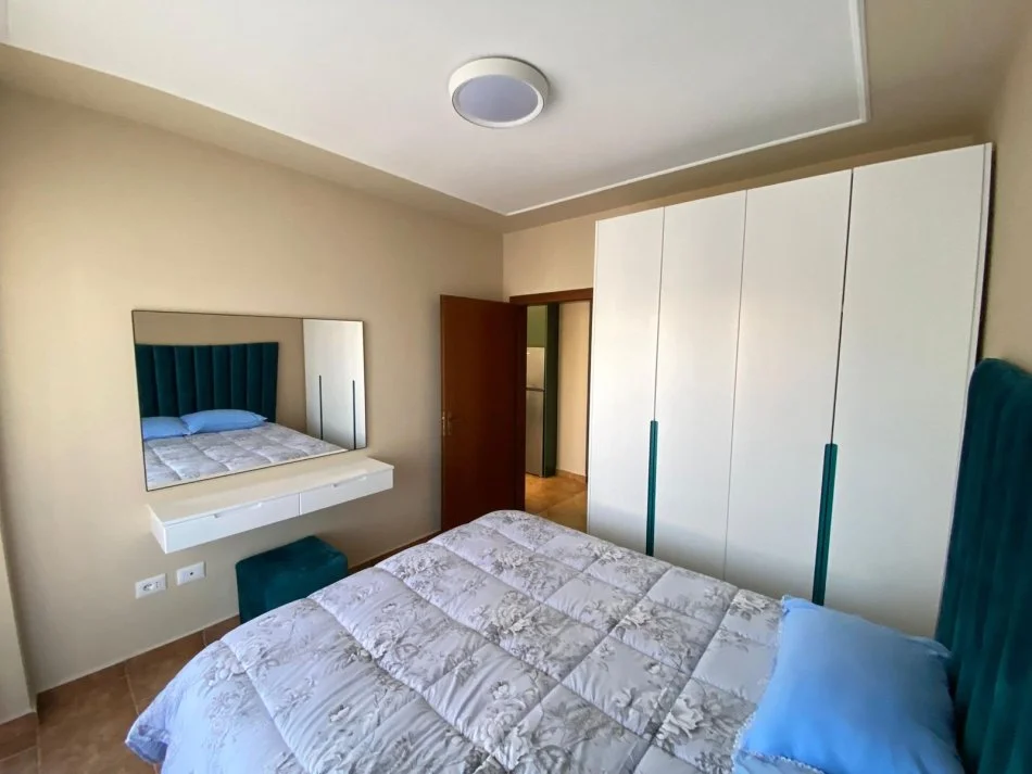 Durres, jepet me qera apartament ne plazh 1+1+Ballkon , (plazh)