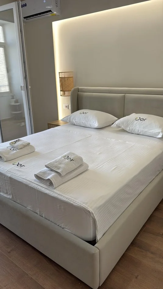 Durres, jepet me qera apartament ne plazh 1+1+Ballkon , 450 € (plazh)