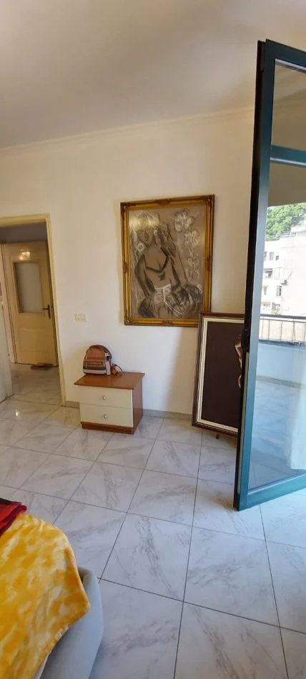 Durres, jepet me qera apartament 2+1+Ballkon Kati 5, 136 m² 600 € (Vollga)