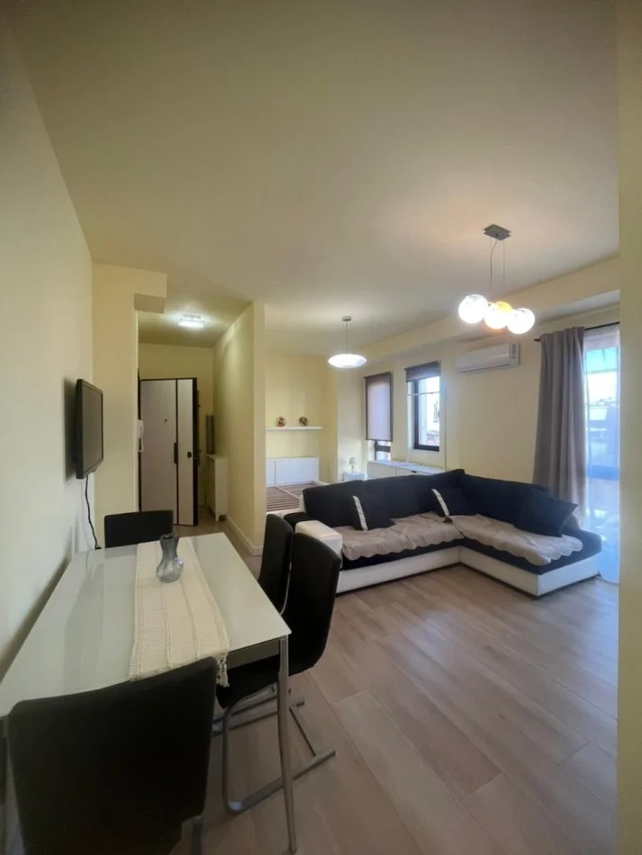 Tirane, jepet me qera garsonier 1+1 Kati 3, 47 m² 500 € (Myslym Shyri)