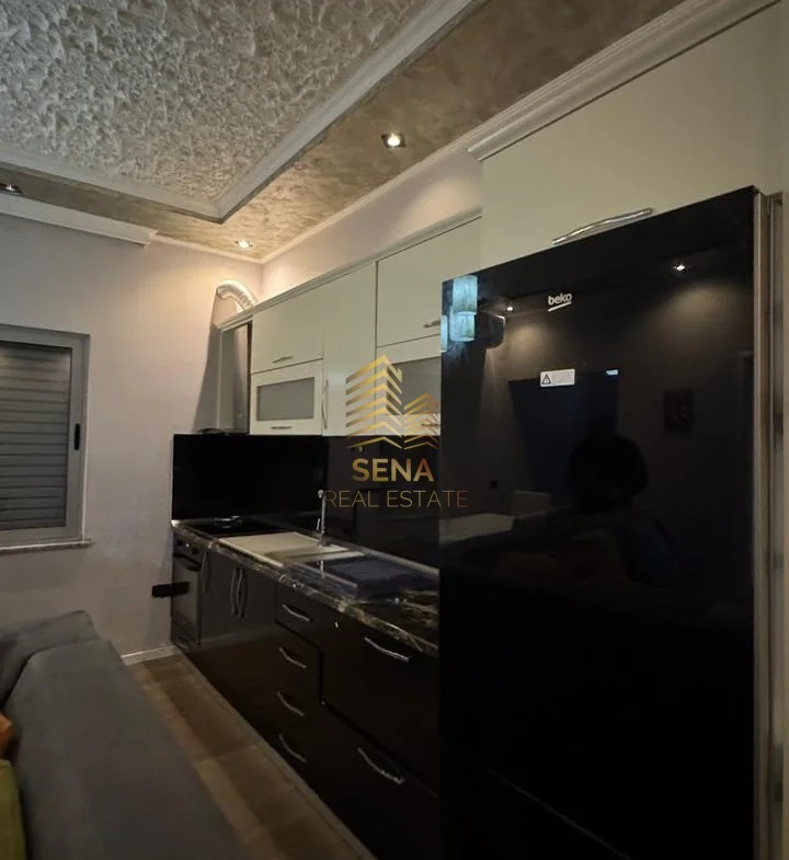 Tirane, jepet me qera apartament 2+1+Ballkon Kati 2, 100 m² 550 € (Fresku, Rruga Dalip Topi)