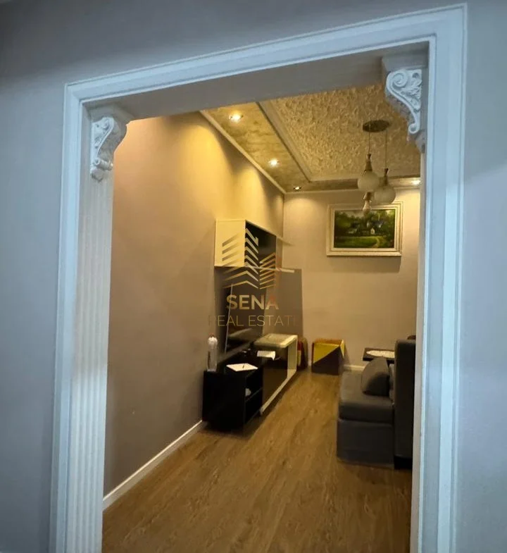 Tirane, jepet me qera apartament 2+1+Ballkon Kati 2, 100 m² 550 € (Fresku, Rruga Dalip Topi)