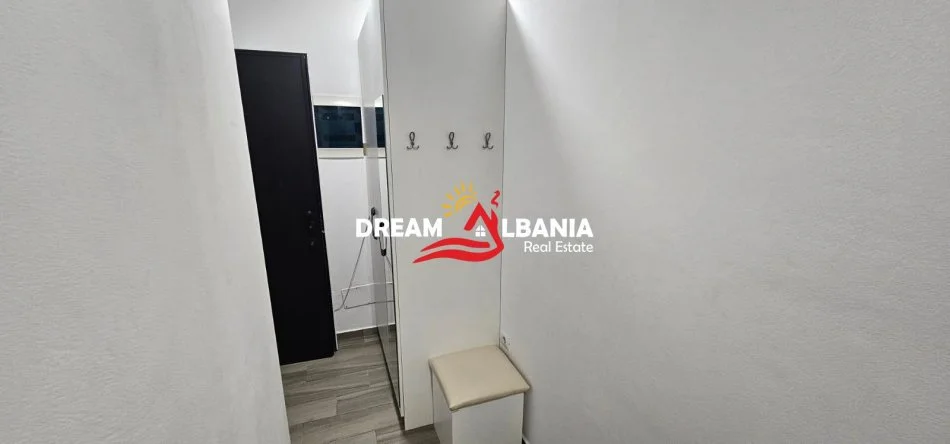 Tirane, jepet me qera apartament 1+1 Kati 2, 65 m² 550 € (tek Rruga e Kosovarve afer Liqenit Artificial)
