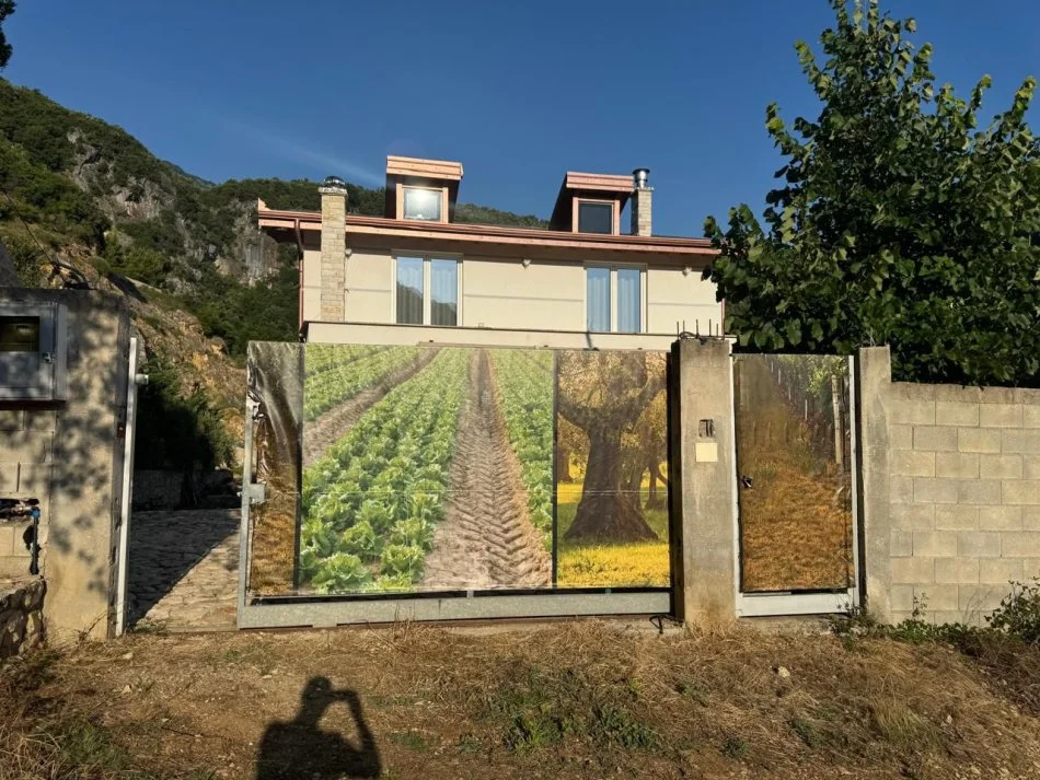 Tirane, shitet Vile 3 Katshe , 228 m² 600.000 € (Surrel)