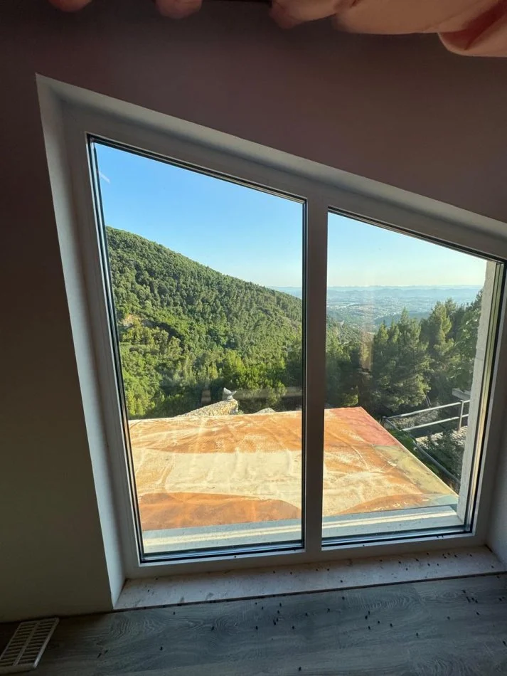 Tirane, shitet Vile 3 Katshe , 228 m² 600.000 € (Surrel)