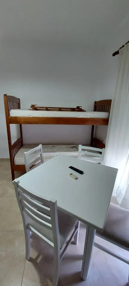 Durres, jepet me qera apartament 1+1+Ballkon Kati 1, 350 € (Plazh)