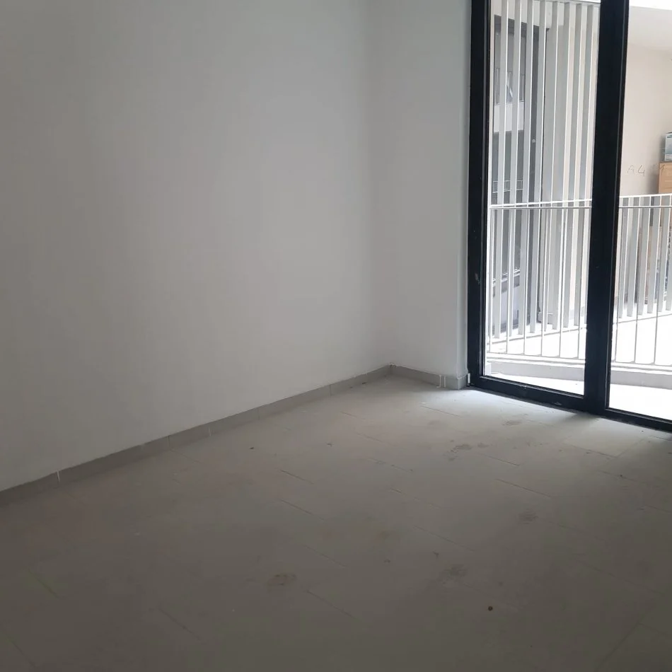 Tirane, jap me qera apartament 3+1+Ballkon Kati 4, 120 m² 1.250 € (mine peza)