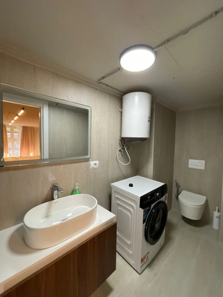 Tirane, shitet apartament duplex 1+1 Kati 1, 70m² 115.000 € (Golden Park 3)