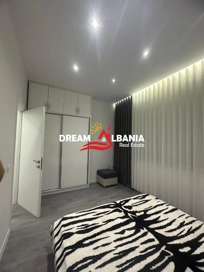 Tirane, jepet me qera apartament 1+1 , 50 m² 700 € (rruga e Elbasanit)