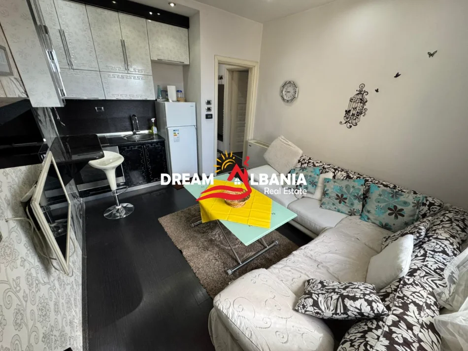 Tirane, shitet apartament 2+1 Kati 4, 82 m² 168.000 € (Rruga e Durresit)