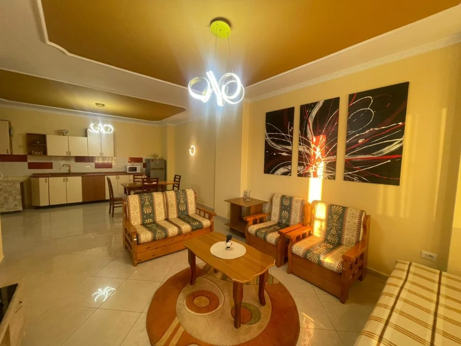 Tirane, jepet me qera apartament 2+1+Ballkon Kati 7, 112 m² 700 € (Rruga Dritan Hoxha)