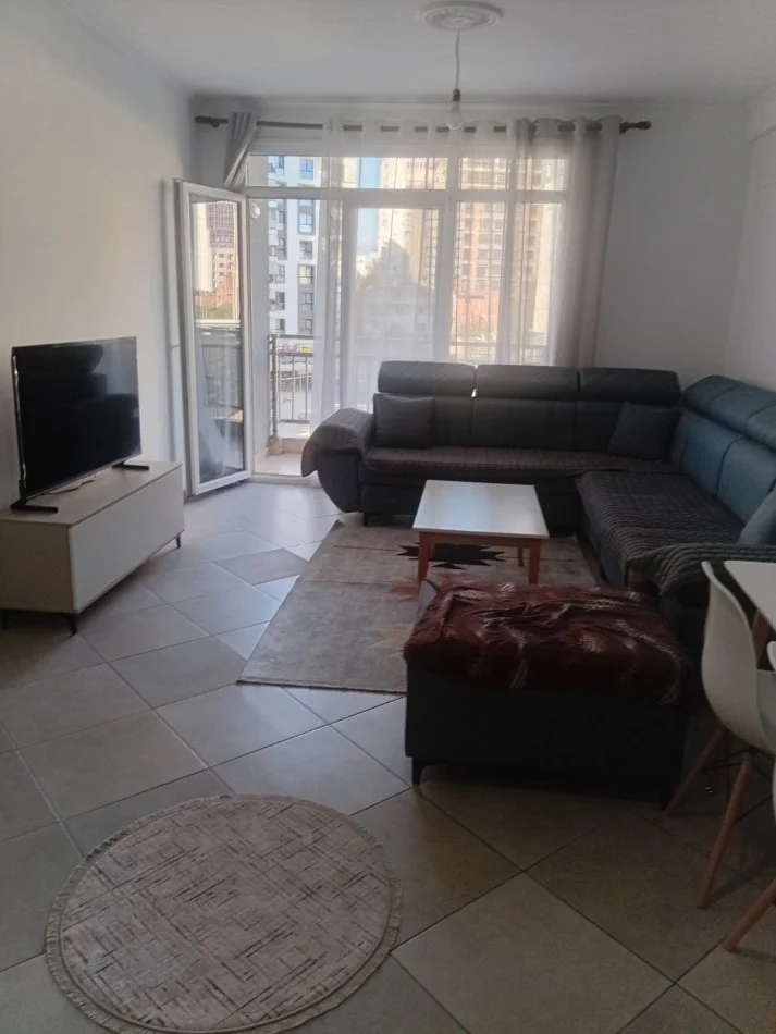 Tirane, jepet me qera apartament 1+1 , 550 € (Fusha Aviacionit (Shkolla Dhora Leka))